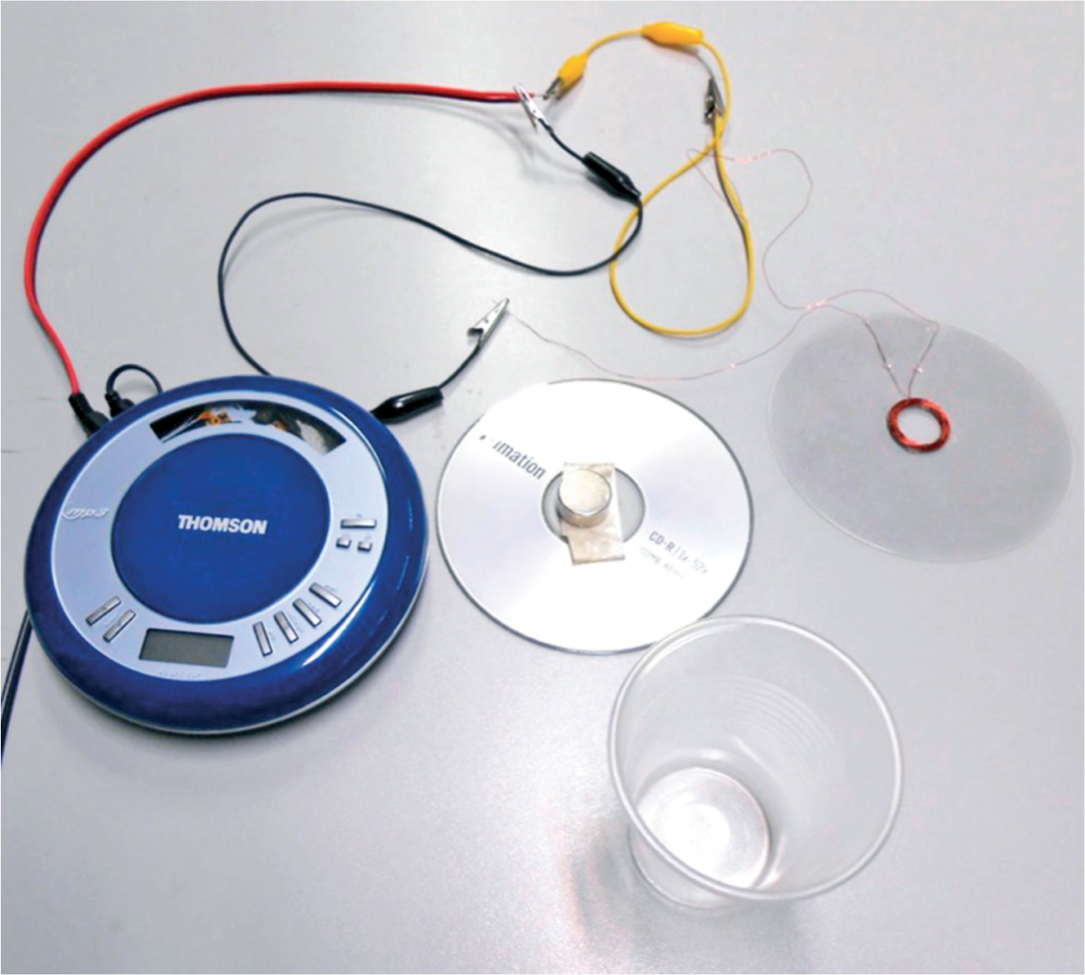 Figure 5: The components of the loudspeaker, using an mp3 player for the audio source