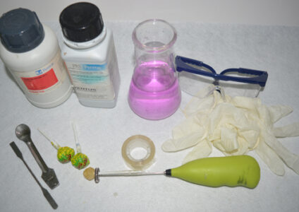Lolipop Science Colourful chemistry: redox reactions with lollipops – scienceinschool.org