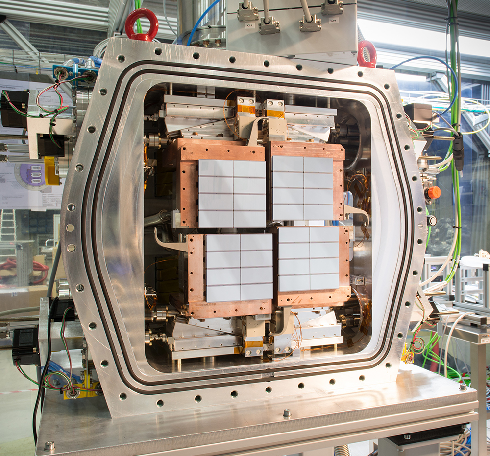 The DSSC detector, a new soft X-ray camera installed at European XFEL